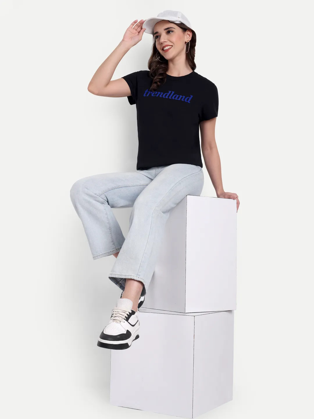 ecomm female shoot